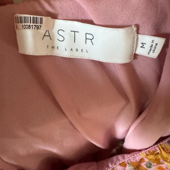 Astr the label Floral Ruched Maxi Dress - Pink and Orange - Picture 2 of 5